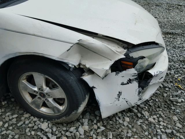 2G2WP522851305697 - 2005 PONTIAC GRAND PRIX WHITE photo 9