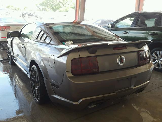 1ZVFT82H755254640 - 2005 FORD MUSTANG GT TAN photo 3