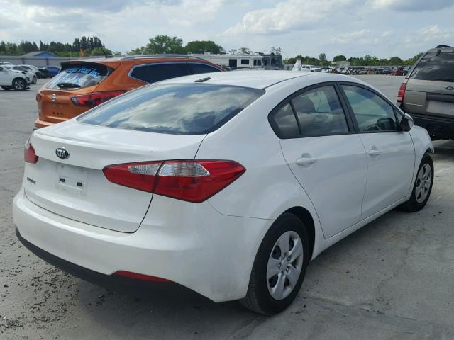 KNAFX4A66F5336230 - 2015 KIA FORTE LX WHITE photo 4