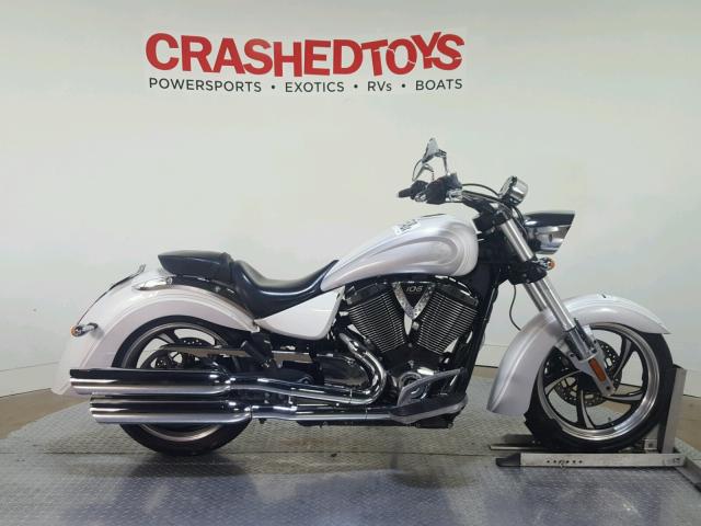 5VPCB36NXC3004069 - 2012 VICTORY MOTORCYCLES KINGPIN თეთრი ფოტო 1
