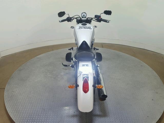 5VPCB36NXC3004069 - 2012 VICTORY MOTORCYCLES KINGPIN თეთრი ფოტო 9