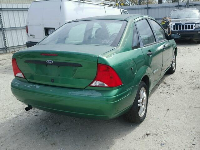 1FAFP34P4YW229312 - 2000 FORD FOCUS SE GREEN photo 4