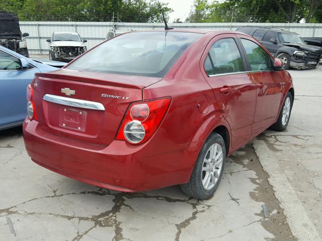 1G1JC5SH1D4102622 - 2013 CHEVROLET SONIC LT RED photo 4