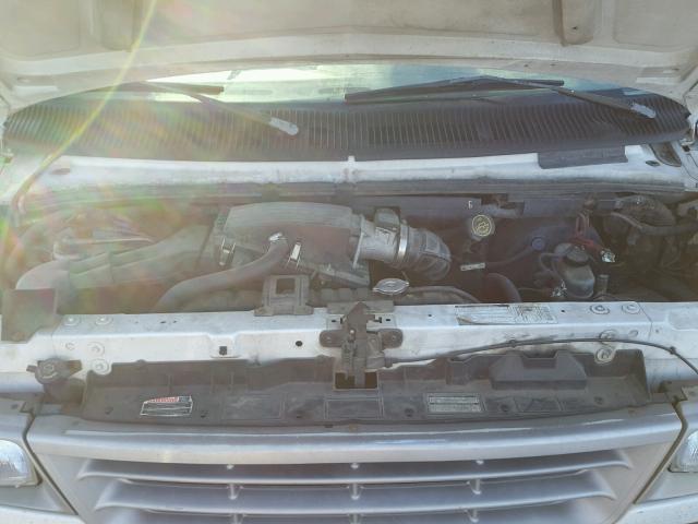 1FTFE24Y9THA74692 - 1996 FORD ECONOLINE WHITE photo 7