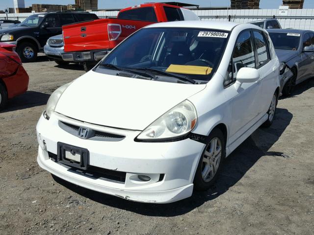 JHMGD38647S062429 - 2007 HONDA FIT S WHITE photo 2