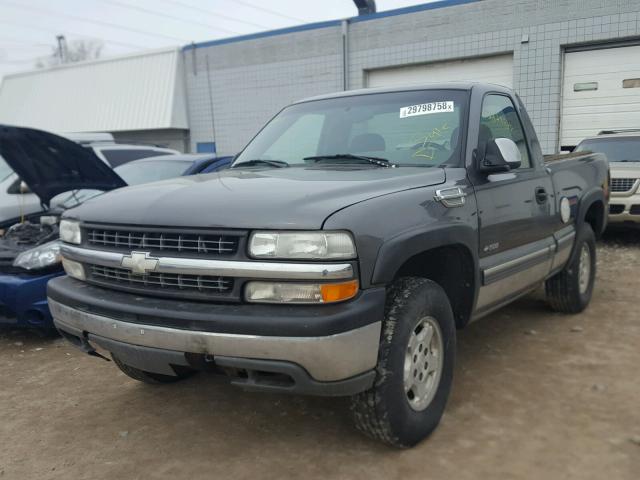 1GCEK14T4XZ144909 - 1999 CHEVROLET SILVERADO GRAY photo 2