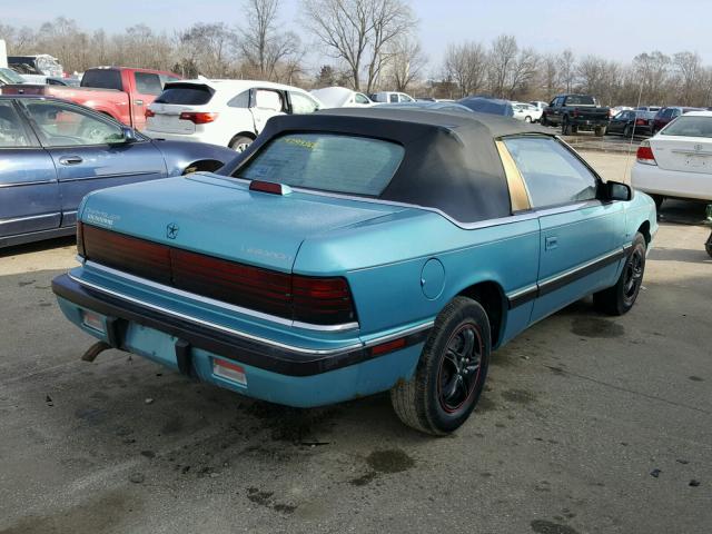 1C3XU4531NF295812 - 1992 CHRYSLER LEBARON TEAL photo 4