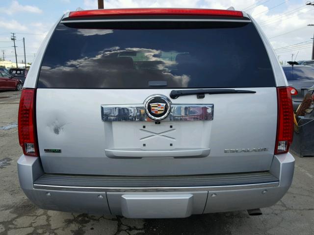 1GYUCJEF3AR114237 - 2010 CADILLAC ESCALADE E SILVER photo 10