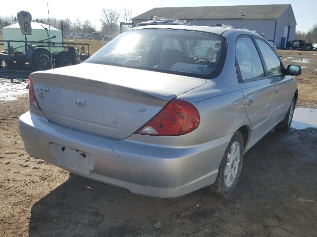 KNAFB121745313049 - 2004 KIA SPECTRA BA SILVER photo 4