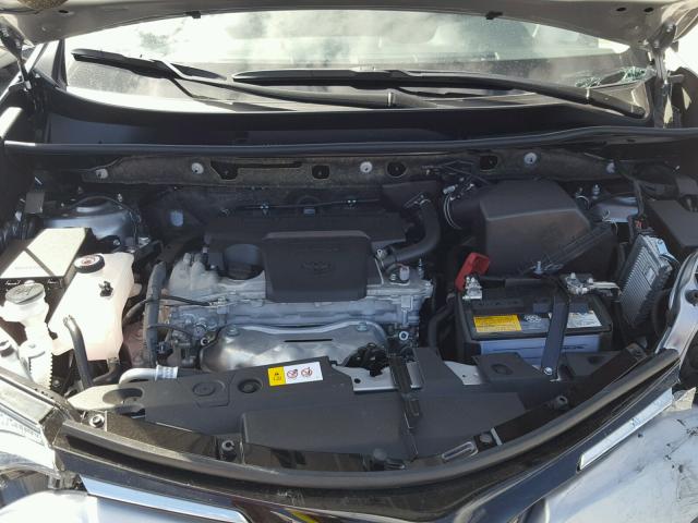 JTMWFREV2JJ170776 - 2018 TOYOTA RAV4 ADVEN SILVER photo 7