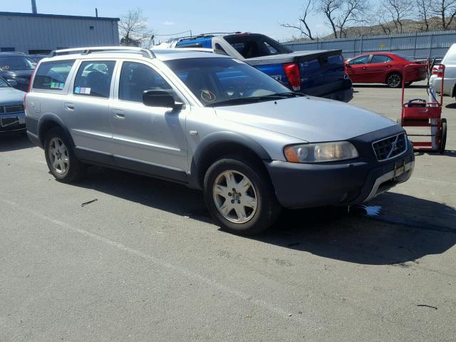 YV4SZ592761240632 - 2006 VOLVO XC70 SILVER photo 1