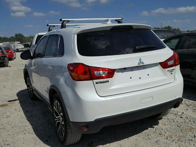 JA4AP3AW3HZ019664 - 2017 MITSUBISHI OUTLANDER WHITE photo 3