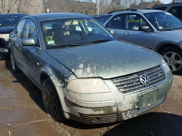 WVWPD63B42P223204 - 2002 VOLKSWAGEN PASSAT GLS GREEN photo 1