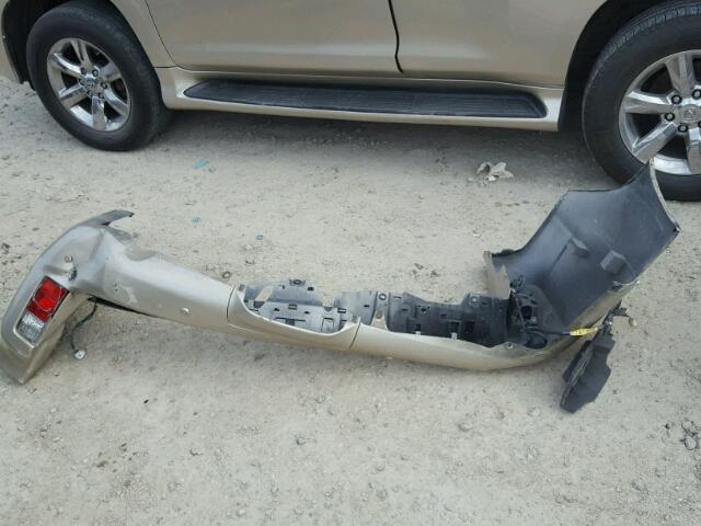 JTJBM7FX3B5020627 - 2011 LEXUS GX BASE GOLD photo 9