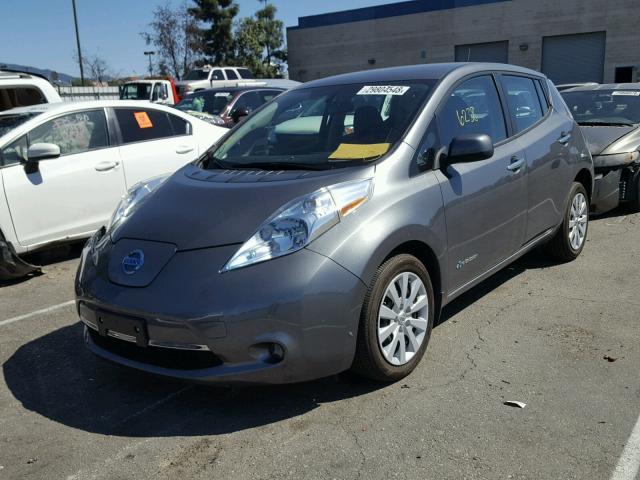 1N4BZ0CP3HC302146 - 2017 NISSAN LEAF S GRAY photo 2