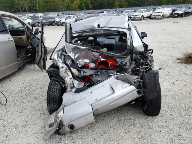 3VWCA21C3YM447071 - 2000 VOLKSWAGEN NEW BEETLE 银色 照片 9