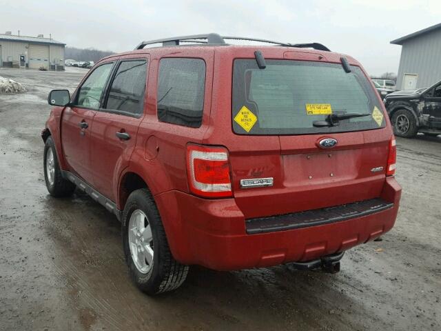 1FMCU93G49KC25260 - 2009 FORD ESCAPE XLT RED photo 3