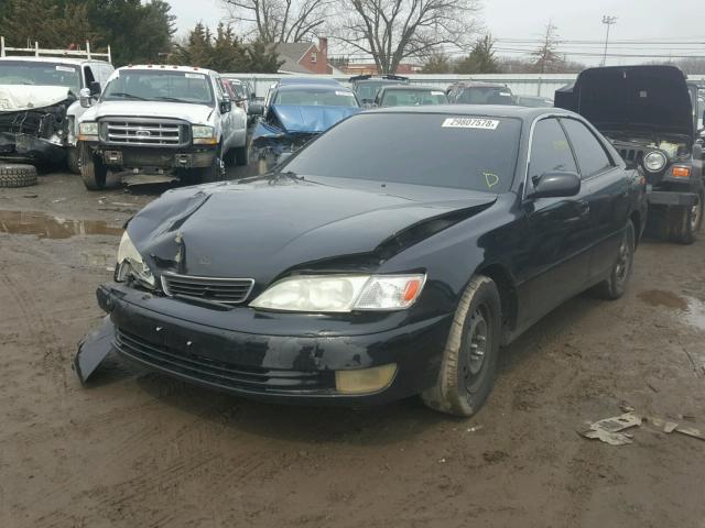 JT8BF22G0V0010000 - 1997 LEXUS ES 300 BLACK photo 2