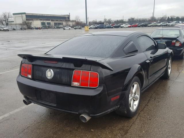 1ZVFT82H865234253 - 2006 FORD MUSTANG GT BLACK photo 4