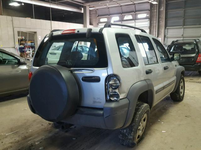 1J4GL48K64W203040 - 2004 JEEP LIBERTY SP SILVER photo 4