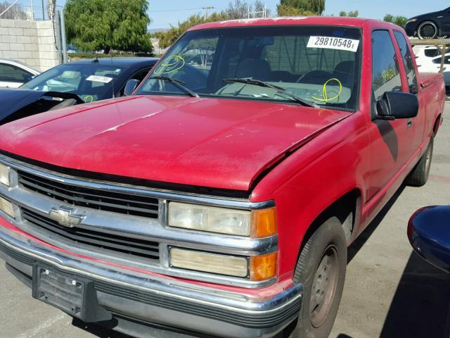 2GCEC19K5S1154671 - 1995 CHEVROLET GMT-400 C1 RED photo 2