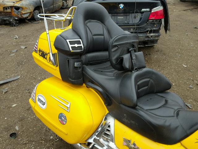 1HFSC47042A109304 - 2002 HONDA GL1800 YELLOW photo 6