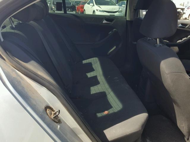 3VW2K7AJ4DM410884 - 2013 VOLKSWAGEN JETTA BASE 银色 照片 6