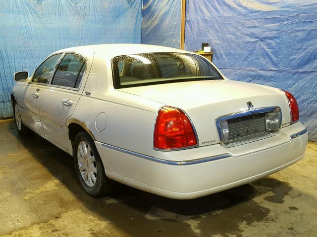 1LNHM82V36Y639185 - 2006 LINCOLN TOWN CAR S WHITE photo 3