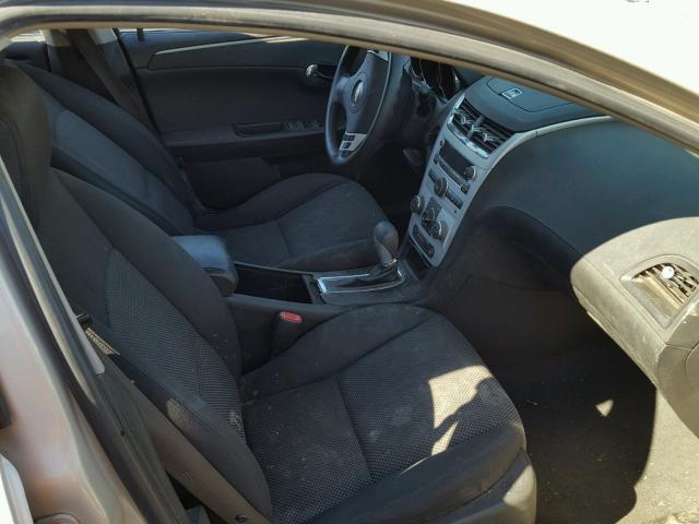 1G1ZH57B99F254796 - 2009 CHEVROLET MALIBU 1LT GOLD photo 5