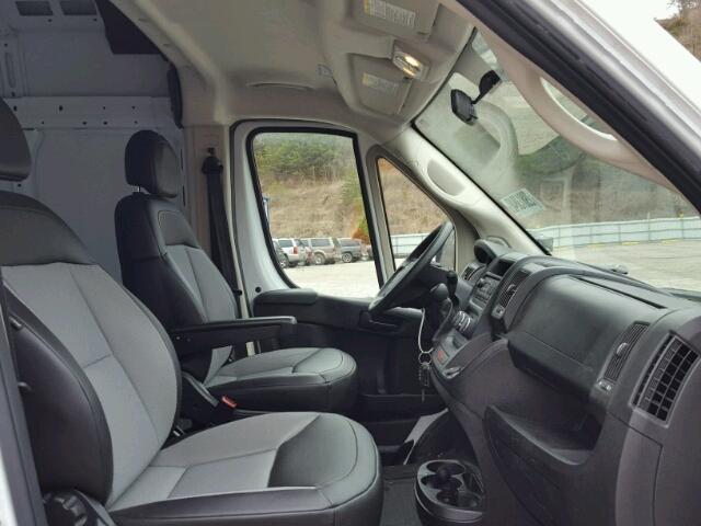3C6TRVDG1HE539597 - 2017 RAM PROMASTER 白色 照片 5