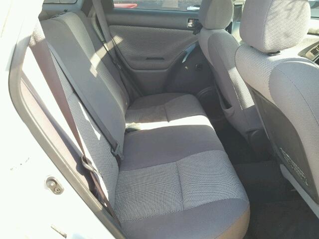 2T1KR32E15C405807 - 2005 TOYOTA MATRIX 银色 照片 6