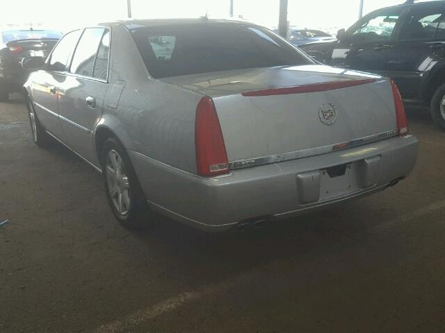 1G6KD57Y67U176790 - 2007 CADILLAC DTS GRAY photo 3