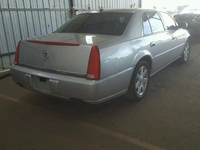 1G6KD57Y67U176790 - 2007 CADILLAC DTS GRAY photo 4