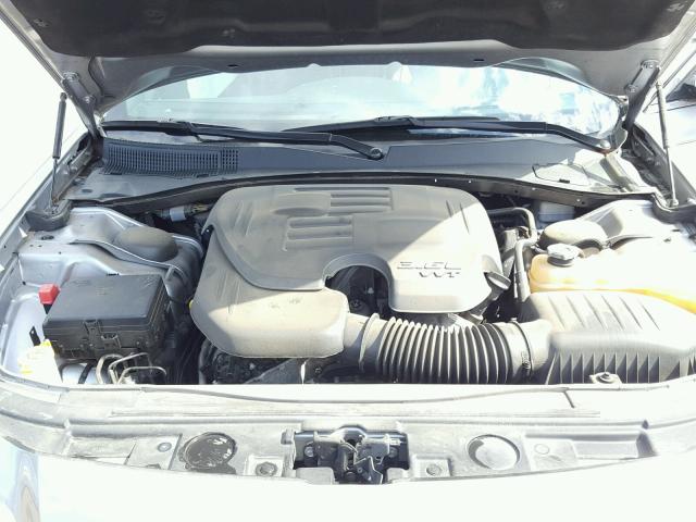 2C3CCAAG4EH283161 - 2014 CHRYSLER 300 SILVER photo 7