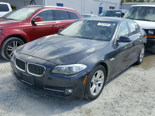 WBAXH5C55DDW13464 - 2013 BMW 528 XI CHARCOAL photo 2