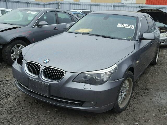 WBANV13589C151603 - 2009 BMW 528 XI GRAY photo 2