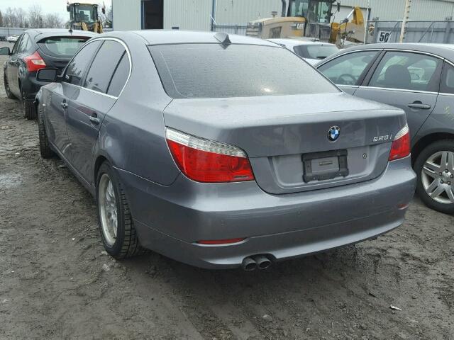 WBANV13589C151603 - 2009 BMW 528 XI GRAY photo 3