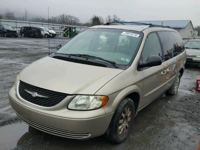 2C4GP74L12R603717 - 2002 CHRYSLER TOWN & COU GOLD photo 2