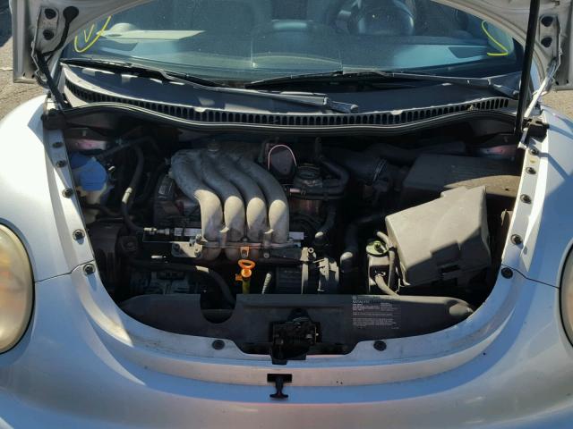 3VWCM31Y85M363901 - 2005 VOLKSWAGEN NEW BEETLE 银色 照片 7
