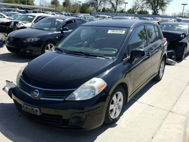 3N1BC13E27L422106 - 2007 NISSAN VERSA S BLACK photo 2