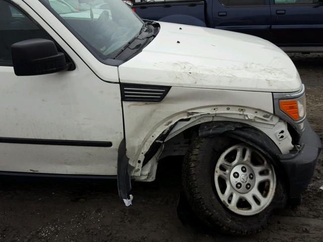 1D8GU28K08W285328 - 2008 DODGE NITRO SXT WHITE photo 9