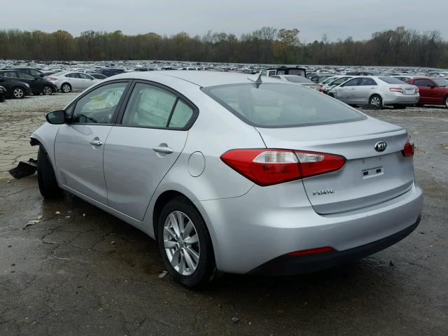 KNAFX4A63F5381772 - 2015 KIA FORTE LX SILVER photo 3