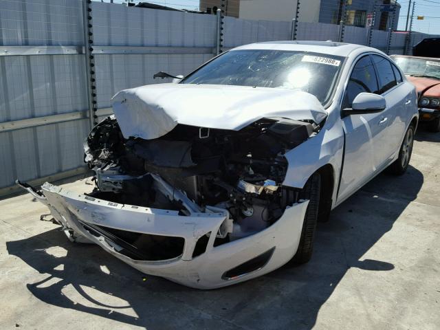 YV1622FS0C2118321 - 2012 VOLVO S60 T5 WHITE photo 2