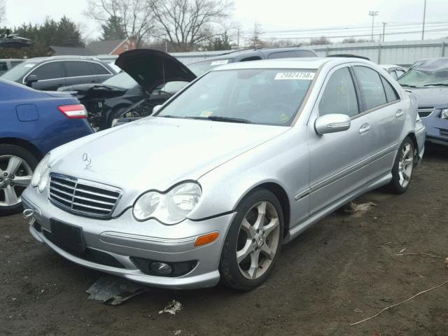 WDBRF52H27F919235 - 2007 MERCEDES-BENZ C 230 SILVER photo 2