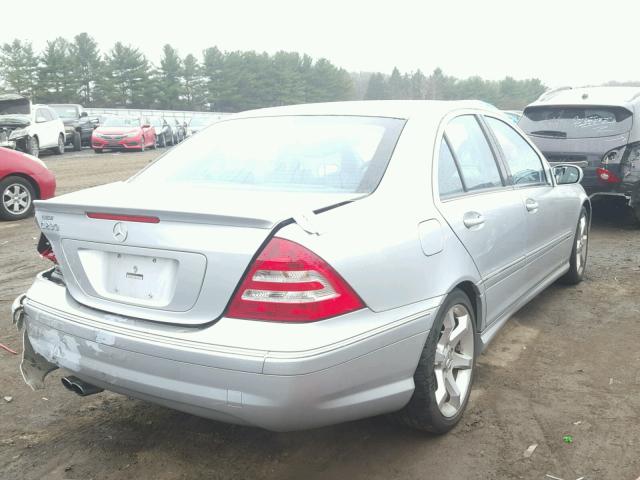 WDBRF52H27F919235 - 2007 MERCEDES-BENZ C 230 SILVER photo 4