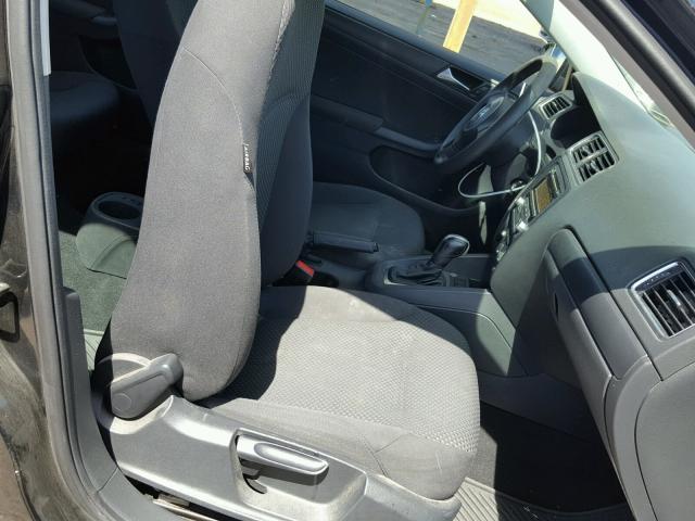 3VW2K7AJ3BM118303 - 2011 VOLKSWAGEN JETTA BASE 黑色 照片 5