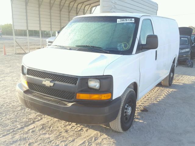 1GCWGFCA9E1209459 - 2014 CHEVROLET EXPRESS G2 WHITE photo 2