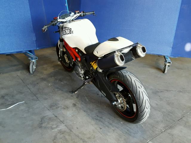 ZDM1RADN7CB058013 - 2012 DUCATI MONSTER 69 WHITE photo 3