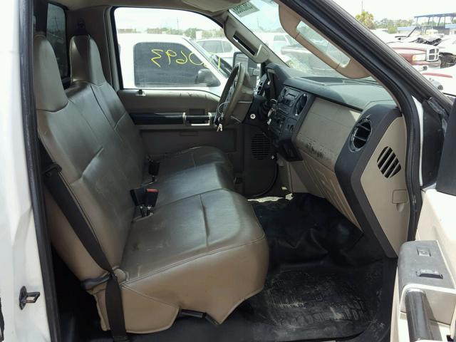 1FDWF36R19EA10130 - 2009 FORD F350 SUPER WHITE photo 5