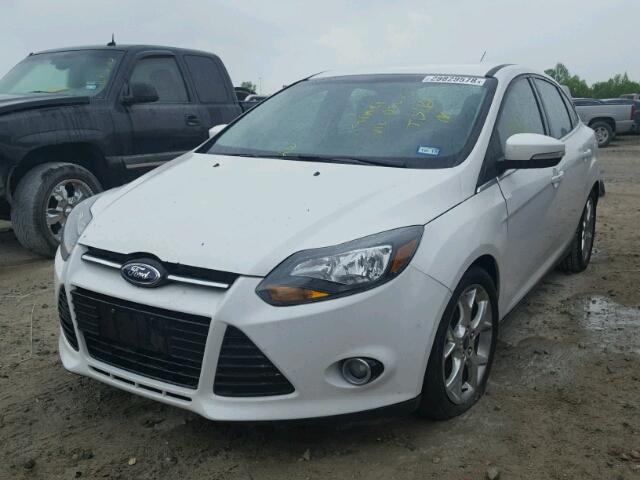 1FADP3J21DL144200 - 2013 FORD FOCUS TITA WHITE photo 2